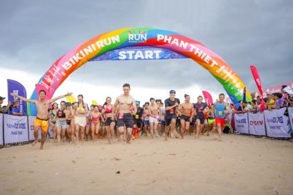 HƠN 2.000 NGƯỜI TRẢI NGHIỆM GIẢI CHẠY BIKINI RUN PHAN THIET