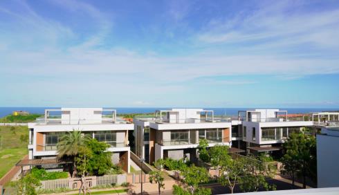 "SỨC NÓNG" CÔNG TRƯỜNG GOLF VILLAS NOVAWORLD PHAN THIET