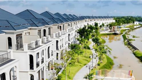 CƯ DÂN PALM CITY KHẨN TRƯƠNG HOÀN THIỆN NỘI THẤT – SẴN SÀNG ĐÓN TẾT